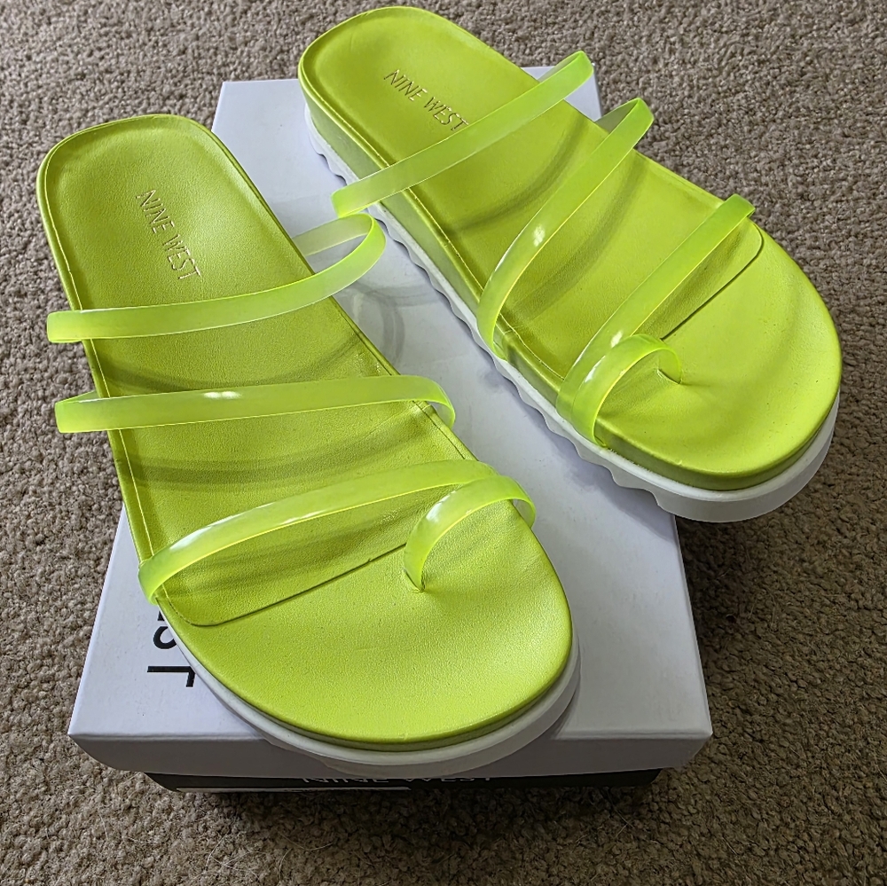 NWT Nine West Women's Neon Yellow Sandals Size 7